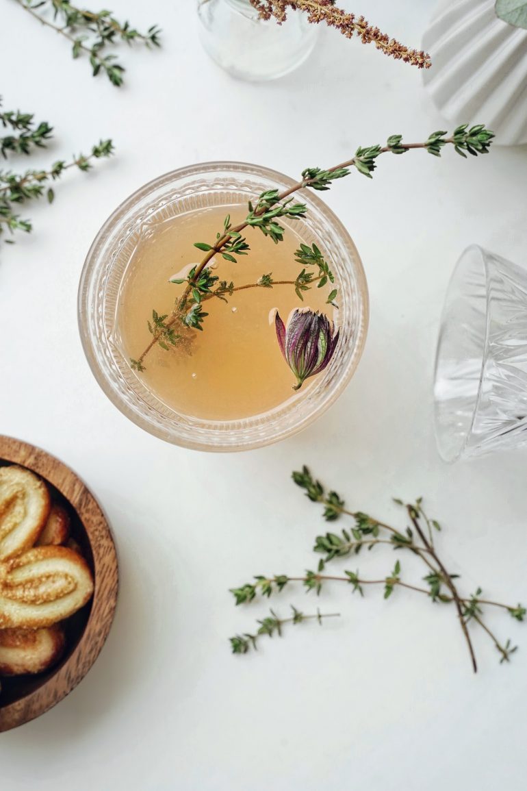 25 Best Herbal Teas For Stress, Anxiety, Sleep and More