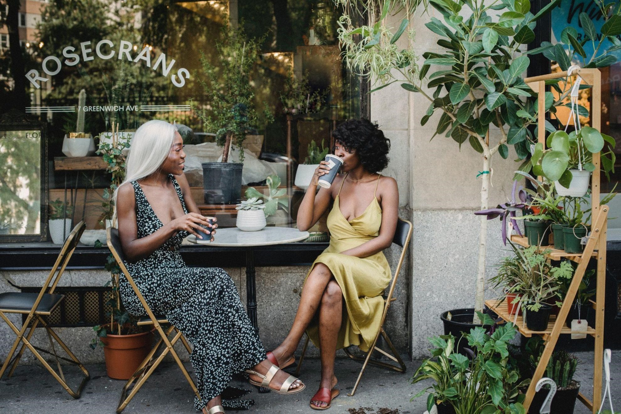 7 Ways To Set Boundaries With Friends (And When Should You Do It)